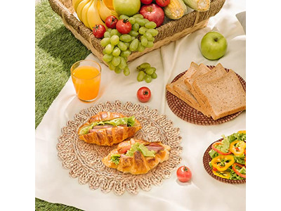 ديكور سلة الحائط مع زينة زرقاء من الخيزران فن أفريقي